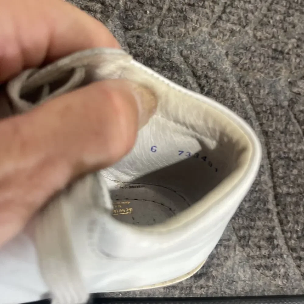 Taps By Kinder Leather Shoes Size 5.5